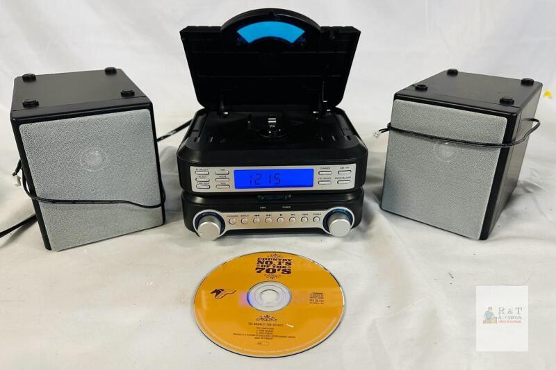 WORKING GPX HC221B Micro Hi-Fi Stereo System, CD Player, AM/FM Radio, Alarm Clock, Detachable Speakers