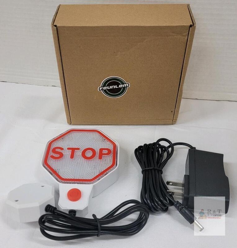 NEW FEUNLEM LED Garage Parking Sensor, USB/Battery, Stop Sign Indicator, Model X004XNYJBR, White