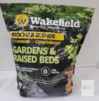 Wakefield Biochar Blend Gardens & Raised Beds 4 Quart Soil Conditioner, CarbonBoost, 1.4 lbs