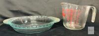 Pyrex 9.5-in Pie Plate Model 2229 & Anchor Hocking Fire-King 1L Measuring Cup, USA Made