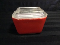 Vintage Pyrex Fridge Dish 4 x 3 x 3 in Red