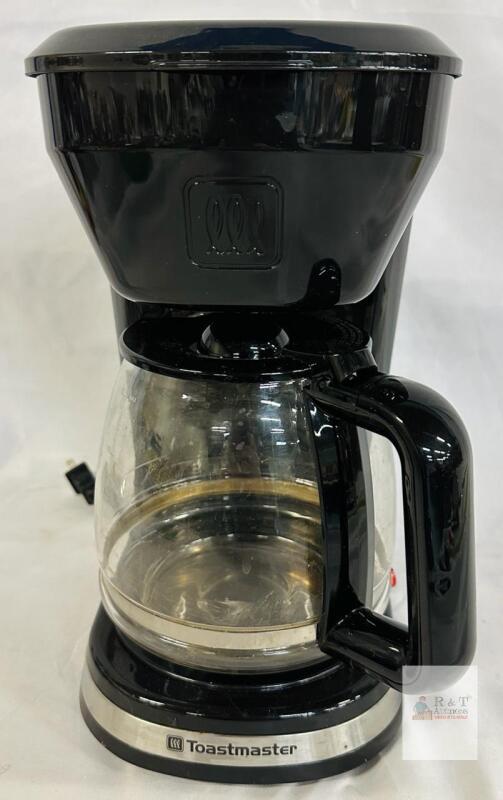 Toastmaster 12-Cup Drip Coffee Maker, Black, Glass Carafe, 900W
