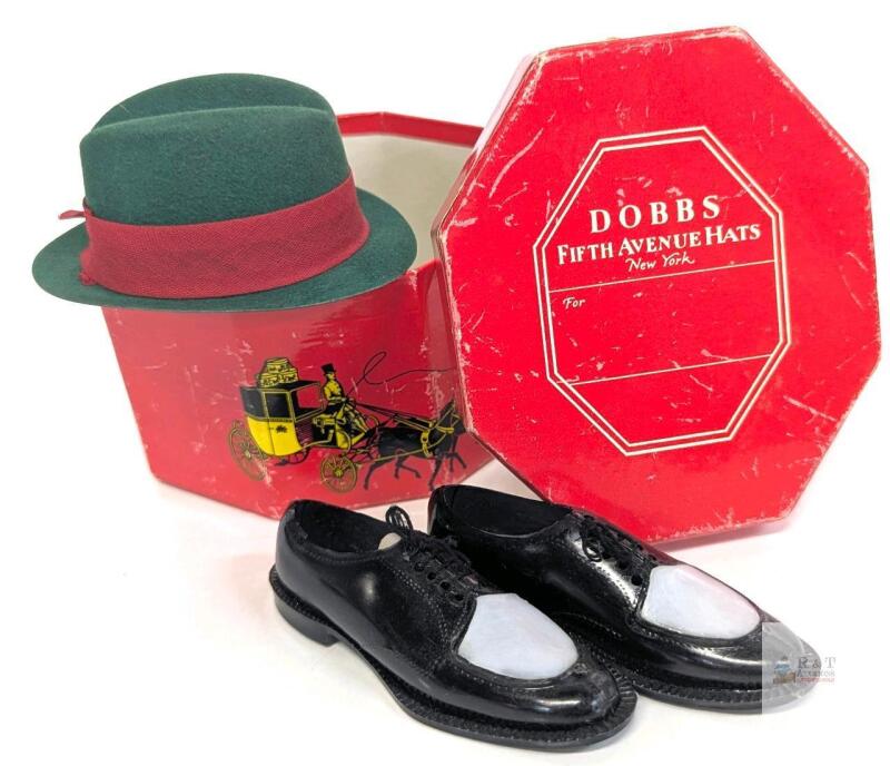 Dobbs Miniature Hat & Shoes Set in Red Fifth Avenue Box, 1960s Hong Kong, Green Red Felt Hat