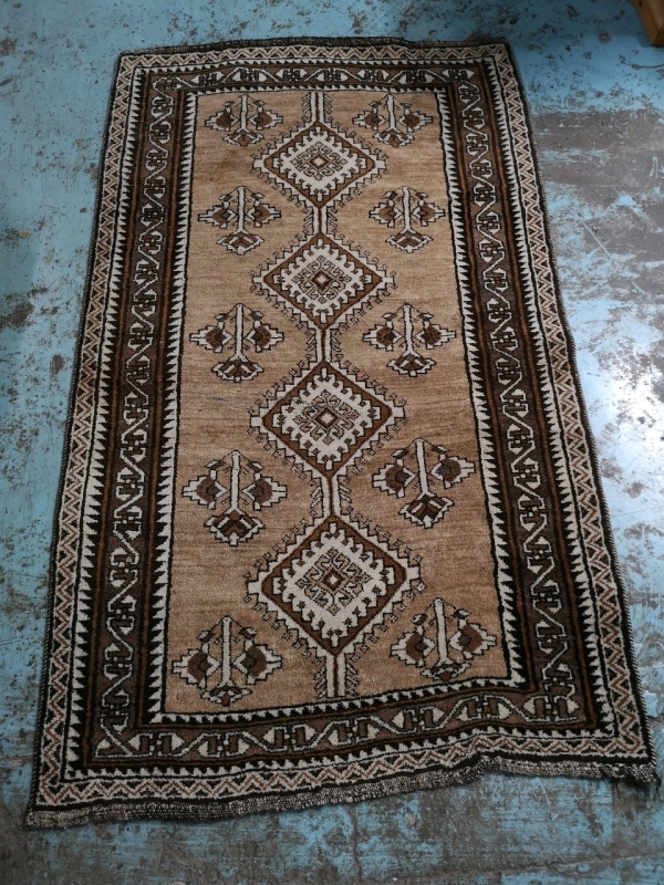 Vintage Persian Area Rug , 75"&times;44"