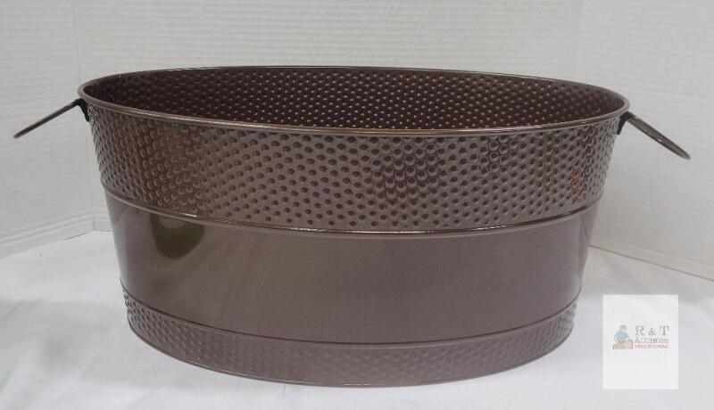 Large Oval Metal Beverage Tub, Hammered Brown Finish, 20&rdquo;x14&rdquo;x9&rdquo; with Handles, 6 Gallon Capacity