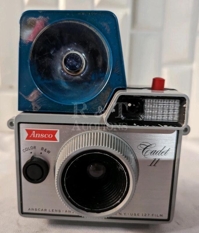 Vintage 1960's Ansco Cadet II Camera with Flash Unit.