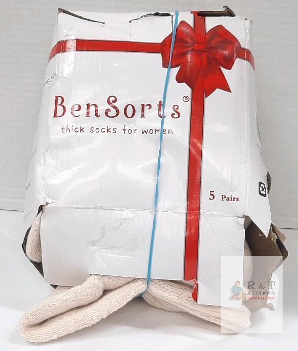 5 NEW PAIR BenSorts Women&rsquo;s Thick Crew Socks, 5 Pairs, Cotton Blend, Cream, Damaged Box