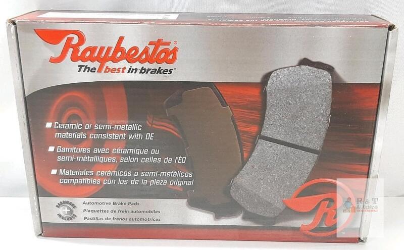 Raybestos MGD537CH Ceramic Disc Brake Pads with Hardware, fits Chevy Trailblazer, GMC Envoy, Saab 9-7X