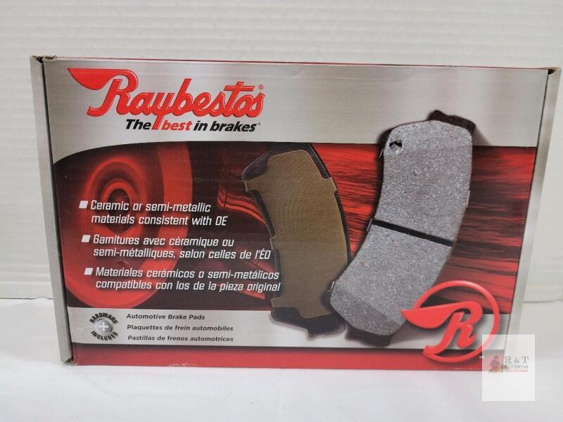 NEW Raybestos MGD537CH Front Disc Brake Pads with Hardware Kit, Ceramic/Semi-Metallic, Fits GM Models