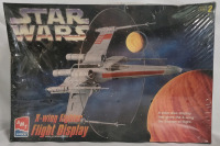 AMT STAR WARS X-Wing Fighter Flight Display Model Kit - NOS , Sealed