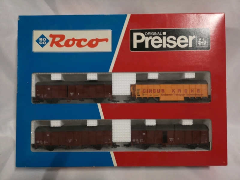 New Old Stock Train Car Set by Roco