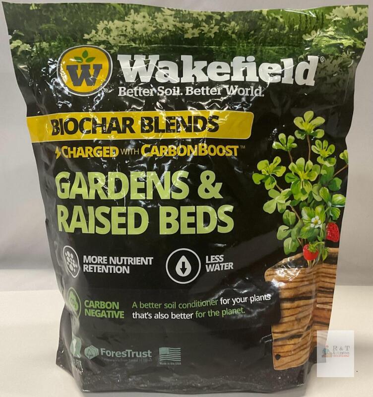 Wakefield Biochar Blends Gardens & Raised Beds 4 Qt with CarbonBoost, 1.4 lbs Ready Mix