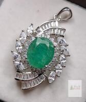 6.7 ct Certified Silver Emerald gemstone Pendant ($8,518 Appraisal)