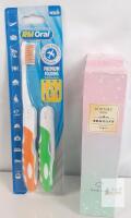 RM Oral Premium Folding Toothbrushes Medium 2-Pack & JIORNIEE Dazzle White 100g Toothpaste Kit