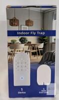 Plug-in Indoor Fly Trap with LED Luring Light, 1 Device, 5 Glue Cards, CE/RoHS Certified