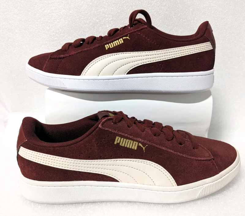 New PUMA Women's Vikky V2 (Size 7)