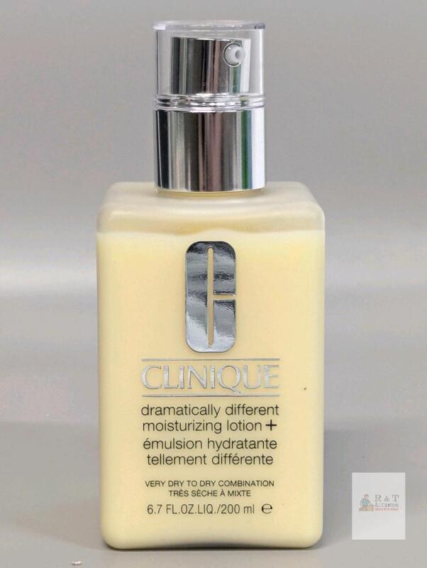 Clinique Dramatically Different Moisturizing Lotion+ 6.7 fl oz (200ml) Pump, ZA47 Batch Note: Online returns. Volumes may be lower than listed