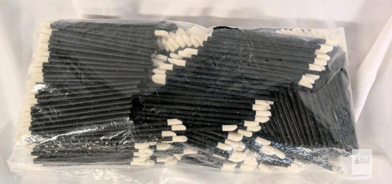 Bulk Pack 200 Disposable Black Foam Tip Swabs, 4" Length, Oval Tip, Plastic Handle
