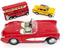 1:18 Road Tough 1957 Chevrolet Corvette Diecast Model Car Red/White w/ Extra Taxi & Bus