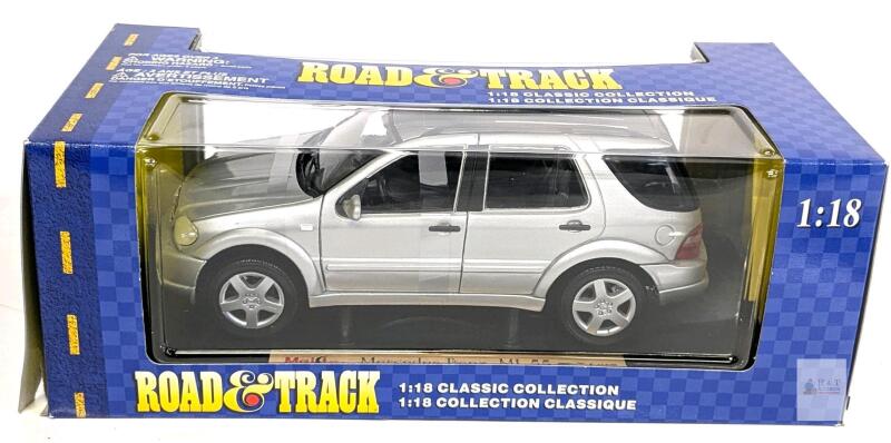 Maisto 1:18 Road & Track Mercedes-Benz ML 55 AMG Die-Cast Model Car, Silver, #31800A-WMC, Boxed Not sealed, some damage to his