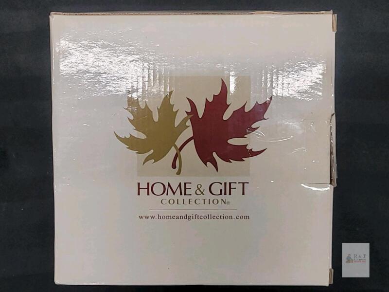 Home & Gift Collection Ultimate Party Plates, 8" White Porcelain, Set of 4, Original Box