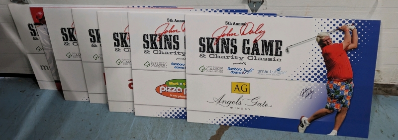 7 John Daily Skins game promotional signs.