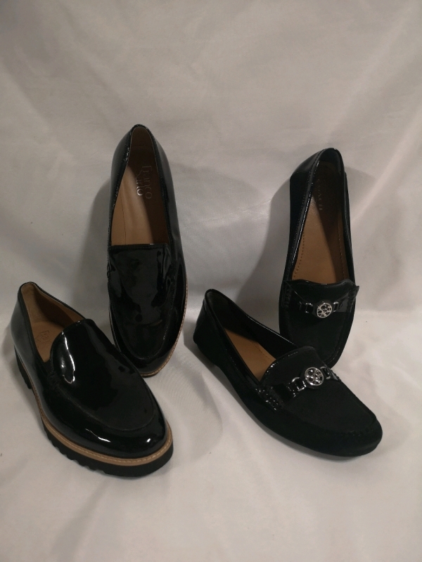 2 Pairs of Ladies Shoes Sz 9.5 - Coach & Franco Sarto