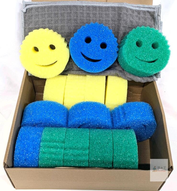 15 New Smiley Face Scrub Sponges & 2 Dish Cloths