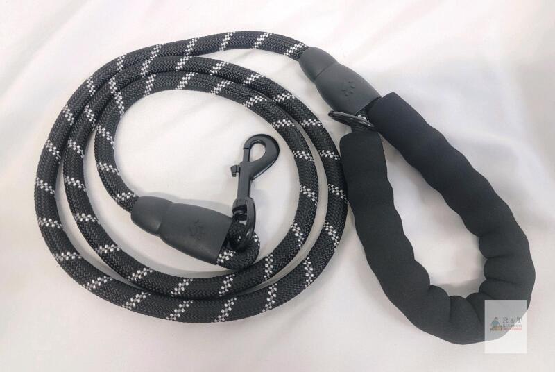 Pet Safe Easy Walk Rope Dog Leash, Black, 5 ft, Reflective, Heavy-Duty, Padded Handle, B0C9HK5Q6D
