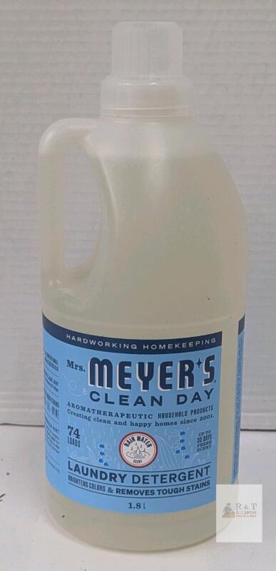 Mrs. Meyer&rsquo;s Clean Day Rain Water Scent Laundry Detergent, 1.8L, 74 Loads, HE Compatible