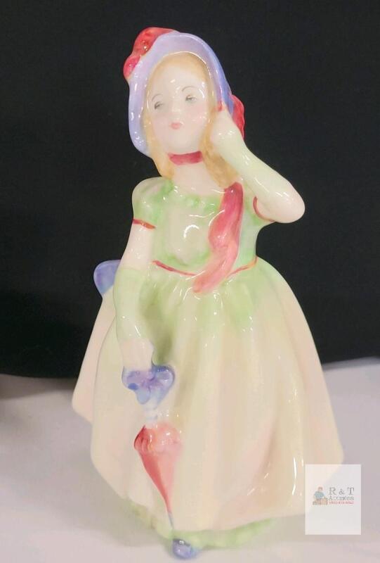 Vintage Royal Doulton " Babie " Figurine , HN 1679 . Measures 5" tall . No chips or cracks