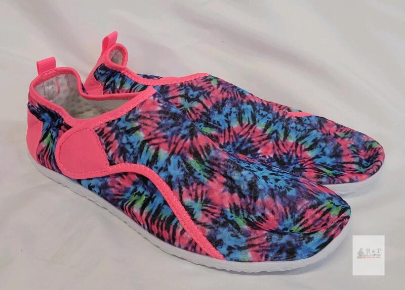 New - Unisex Water Shoes . Women's Sz. 13-14 , Men's Sz. 10.5-11.5
