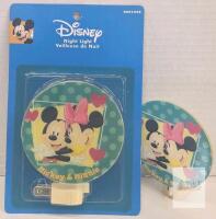 Disney Plug-In Night Light, Mickey & Minnie Mouse Rotary Shade, 120V, UL Listed, Style# 657002421