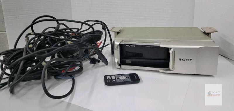 Sony XA-250 10-disc CD changer magazine designed for Sony car audio systems with Cables