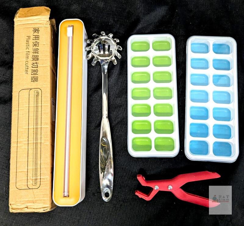 NEW Kitchen Tools Set: Pasta Server, Film Cutter, Bowl Holder, 2 Stackable Ice Cube Trays w/ Lids