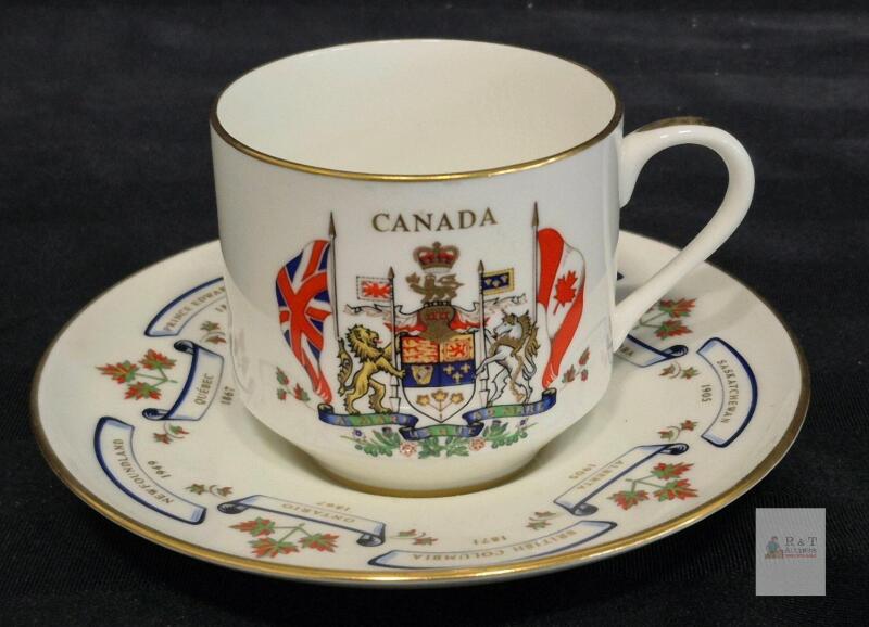 Aynsley Bone China Teacup & Saucer, Canada Confederation Centennial, Gold Rim, 1967 No chips or cracks