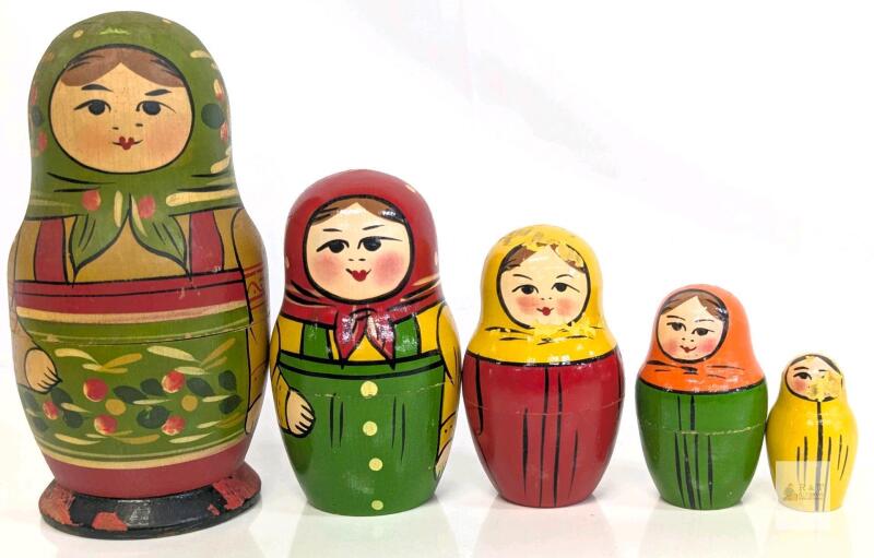 Vintage USSR Russian Matryoshka Nesting Dolls 5 Piece Set, Up To 6" Tall