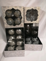 23 Beautiful Christmas Ornaments + Storage Tote