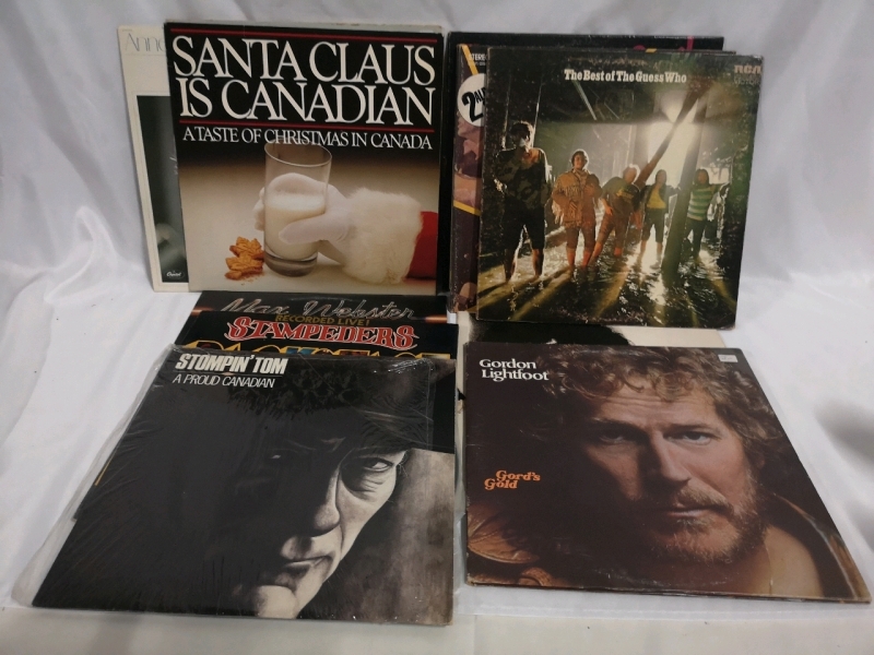 11 Canadian Artist Records (LP's) Gordon Lightfoot, Stompin' Tom+