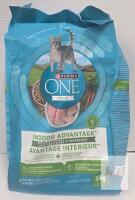 Purina ONE +Plus Indoor Advantage Dry Cat Food, 6.6 lbs (3 kg), Real Turkey #1 Ingredient
