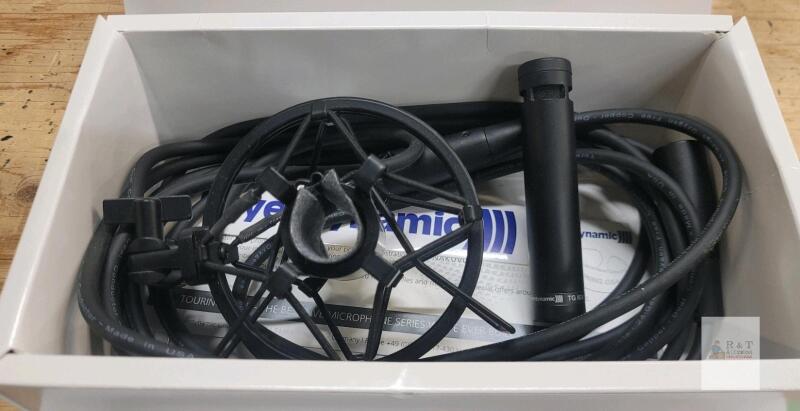 BeyerDynamoc TG I53C Condenser Pencil Microphone w/Cable & Mic Holder . Untested