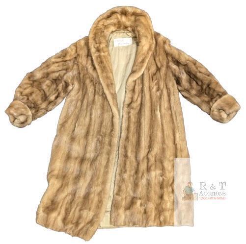 Vintage Size LG/XL Women's EATON Fur Salon Full Presumed Mink Fur Coat