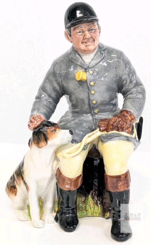 Vintage Royal Doulton - The Huntsman HN2492 - 8" Tall, No Chips or Cracks