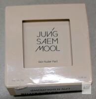 Jung Saem Mool Skin Nuder Pact Clear Light 11g with Brush