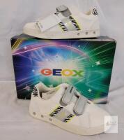 NEW Geox J SKILIN G. H J158WH 05404 C0552 Children's Sneakers, Size 35 EU, White/Fluo Yellow, LED Lights