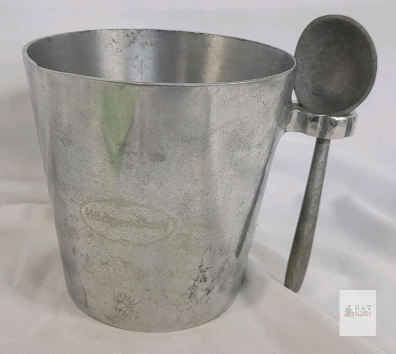 Vintage H&auml;agen-Dazs Icecream Metal Bucket w/Scoop