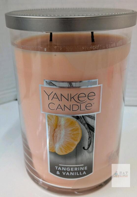 Yankee Candle Tangerine & Vanilla Large 2-Wick Tumbler Candle, 20 oz, Mild use.