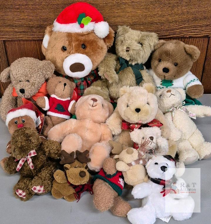 Large Lot of Plush Teddy Bears and Holiday Characters, Christmas Clothing, 6-18 in, Mixed Brands