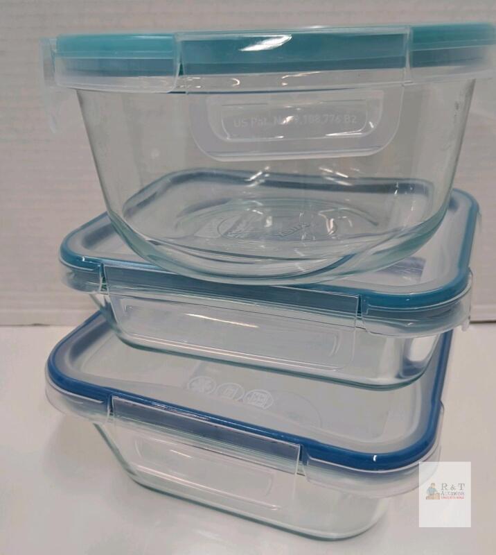 Snapware&reg; Total Solution&reg; Pyrex&reg; Glass Food Storage Set &ndash; 3 Containers with Aqua Blue Lids