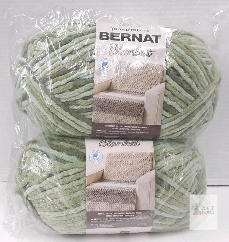 NEW Bernat Blanket Yarn, Aubergine, Super Bulky #6, 2 Skeins, 10.5 oz Each